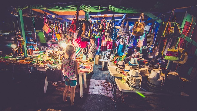 โรงแรม ที่พัก หัวหิน ตลาดกลางคืน ตลาดโต้รุ่ง Huahin Night Market thailandaddict Toptenhotel 650 x 365
